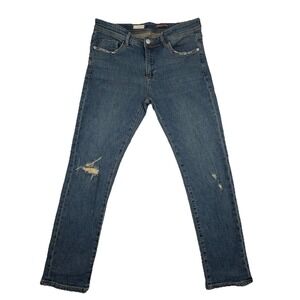 Anthropologie Pilcro slim boyfriend jean Ankle Distressed 28x28